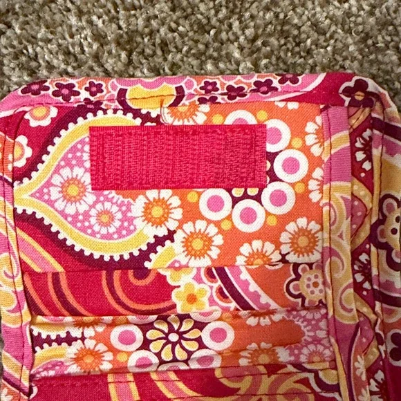 Vera Bradley Retired Raspberry Fizz Quilted Trifold Wallet Y2K Vintage Boho —D - Picture 3 of 5